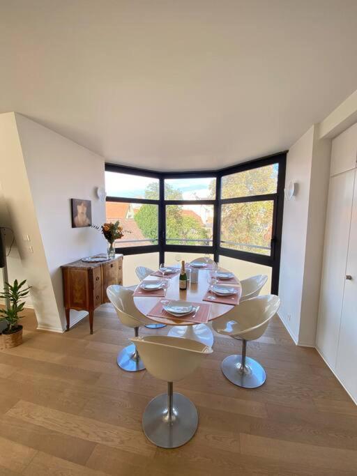 Appartement Les Murmures Des Toits - Hypercentre - Garage Prive