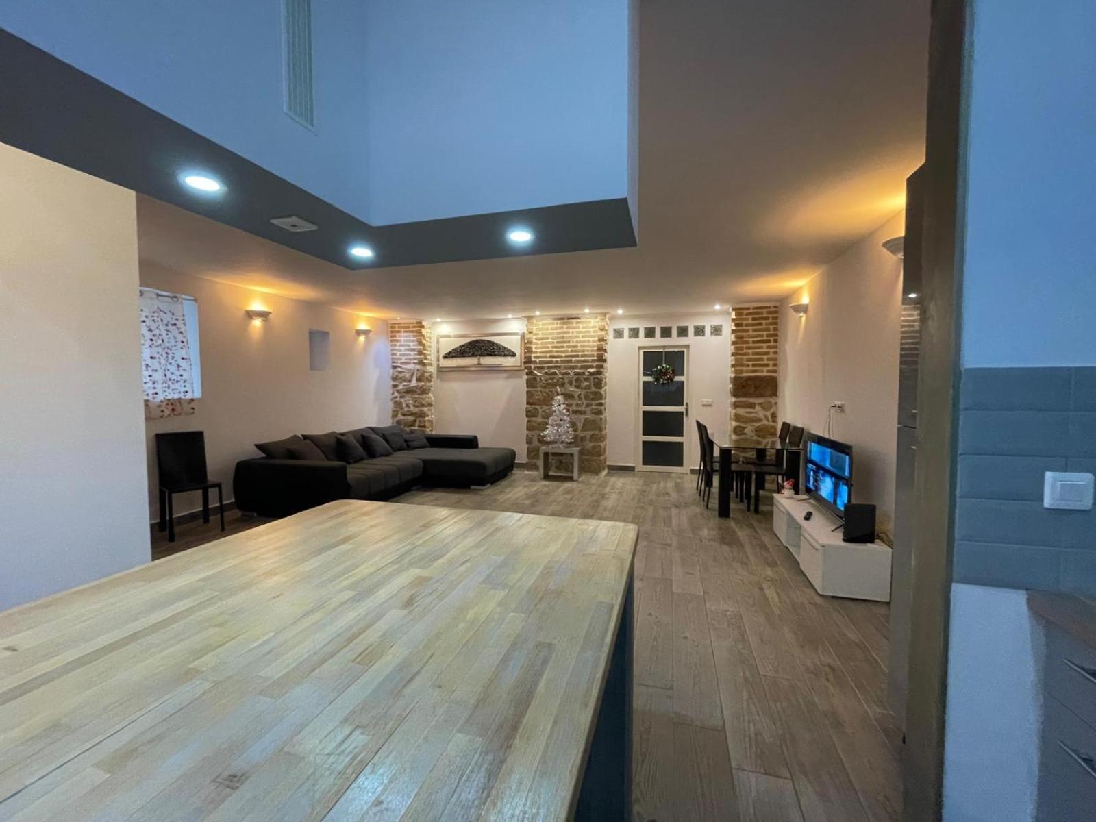 Apartment Proche Centre Parking Public Gratuit