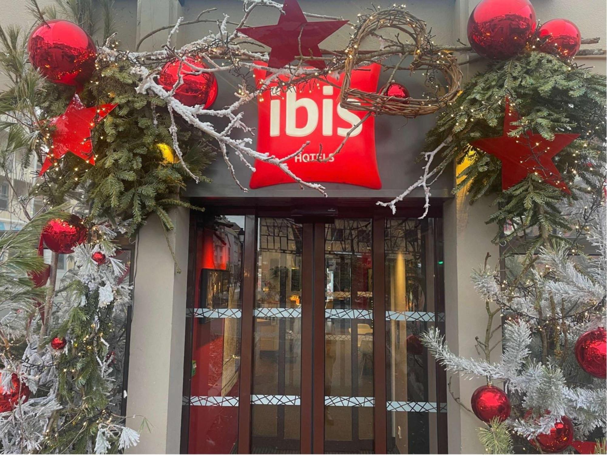 Ibis Centre Hotel 3*