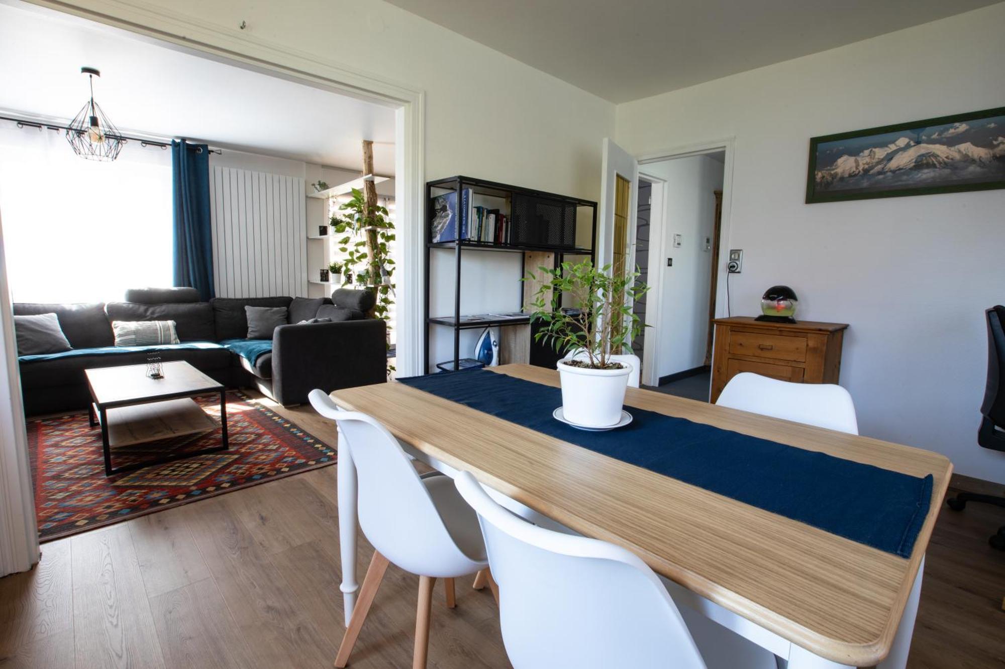 Rare Maison Moderne Proche Centre Avec Jardin Parking Gratuit