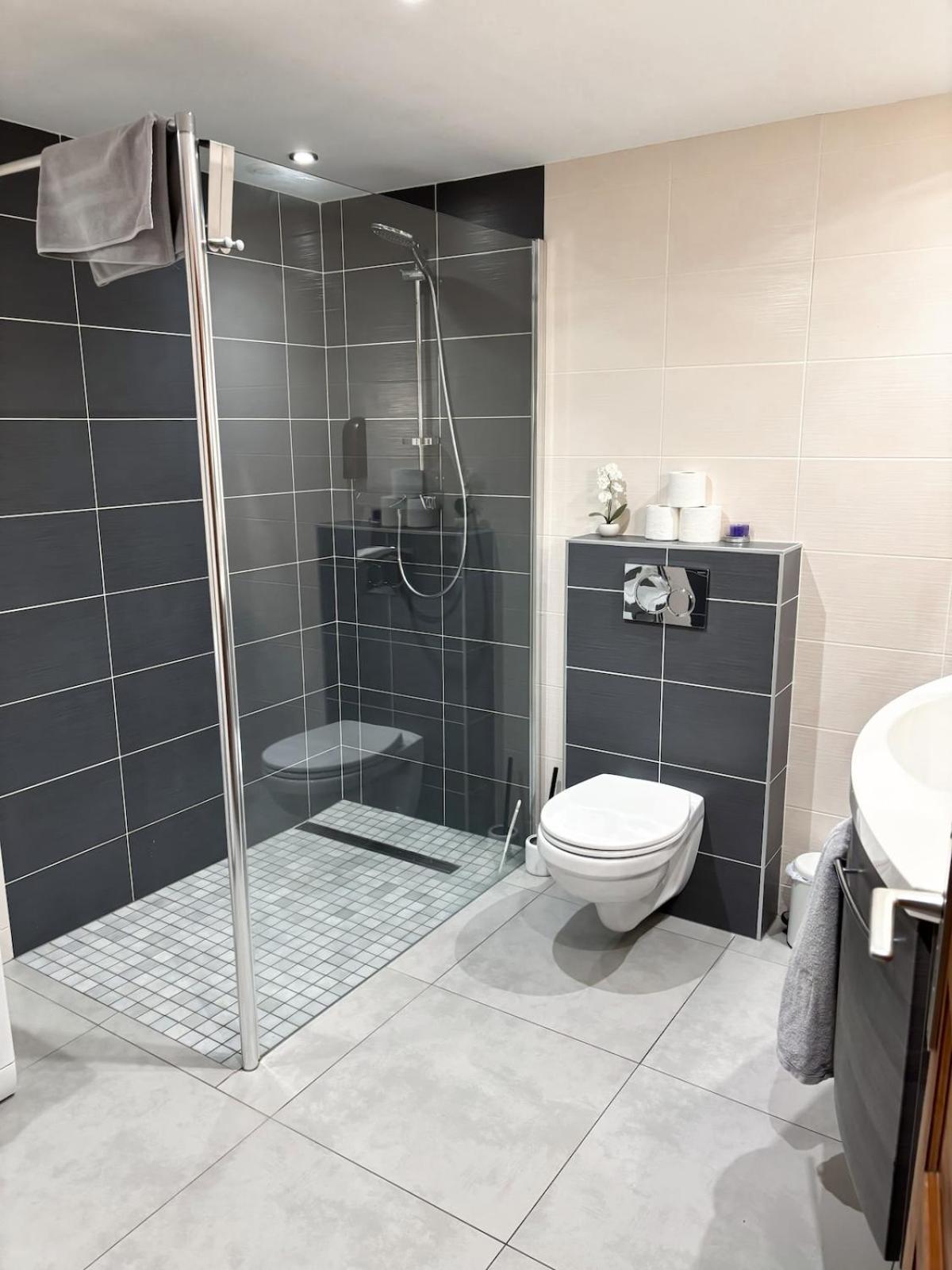 Appartement Lescapade A *