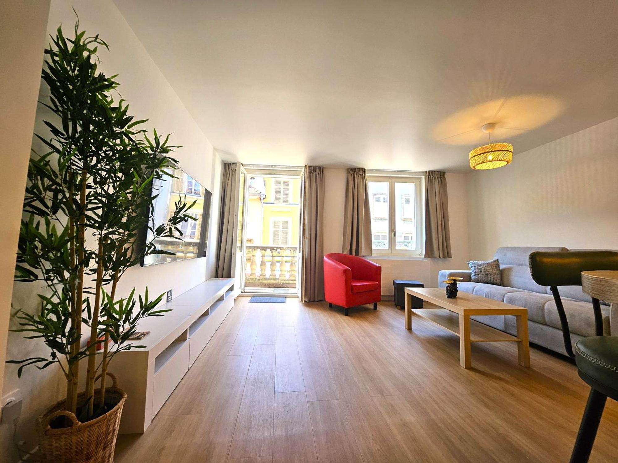 Apartment Magnifique T2-chez Francois- Centre Historique- Parking Et Balcon Privatif