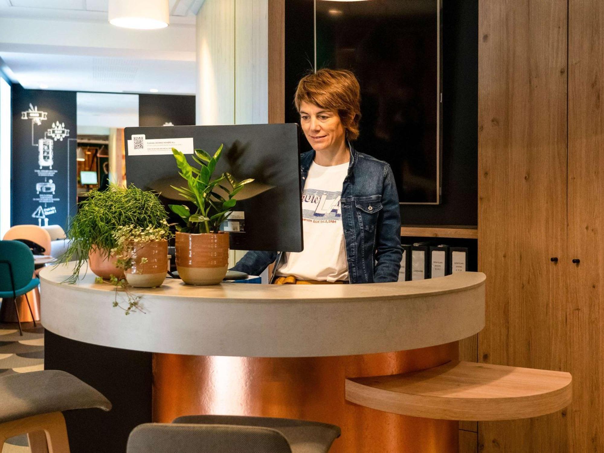 Ibis Styles Centre, Et Son De Plateau Repas Hotel 3*
