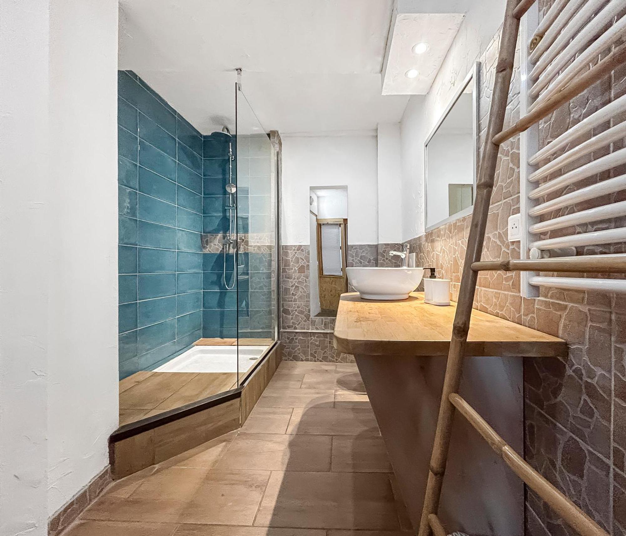 La Provence Apartment *
