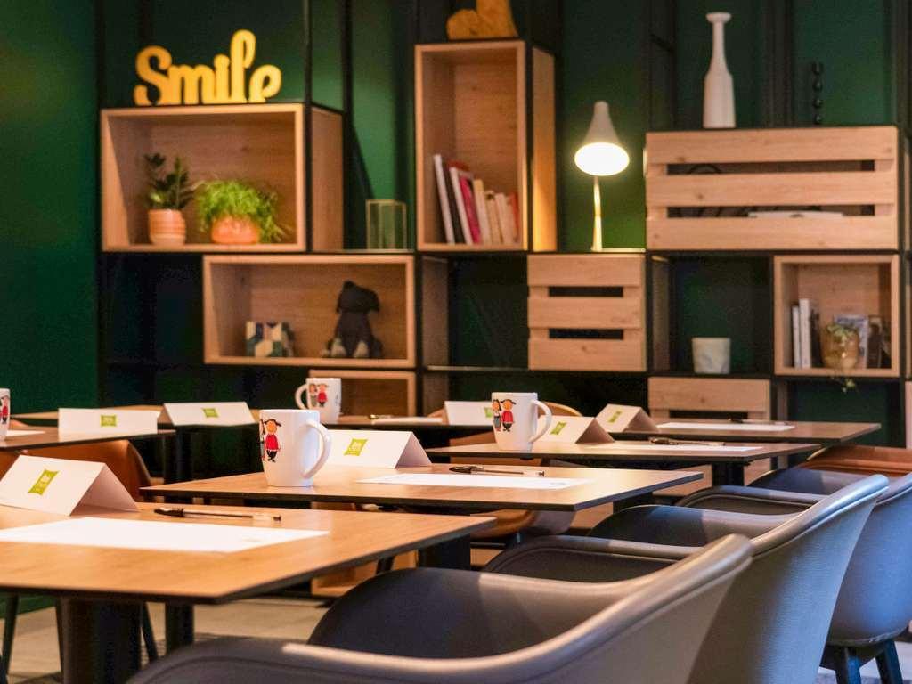 Hotel Ibis Styles Centre, Et Son De Plateau Repas