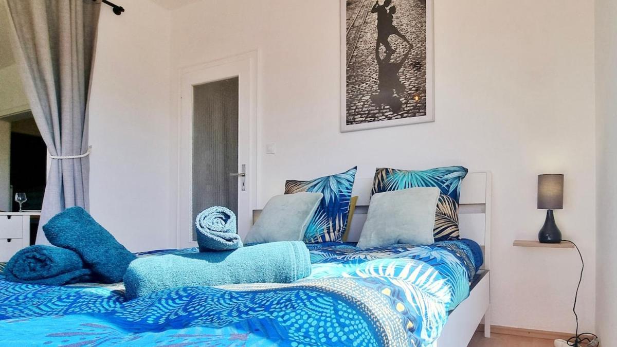 Les Aubepines - Calme - Parking Appartement *