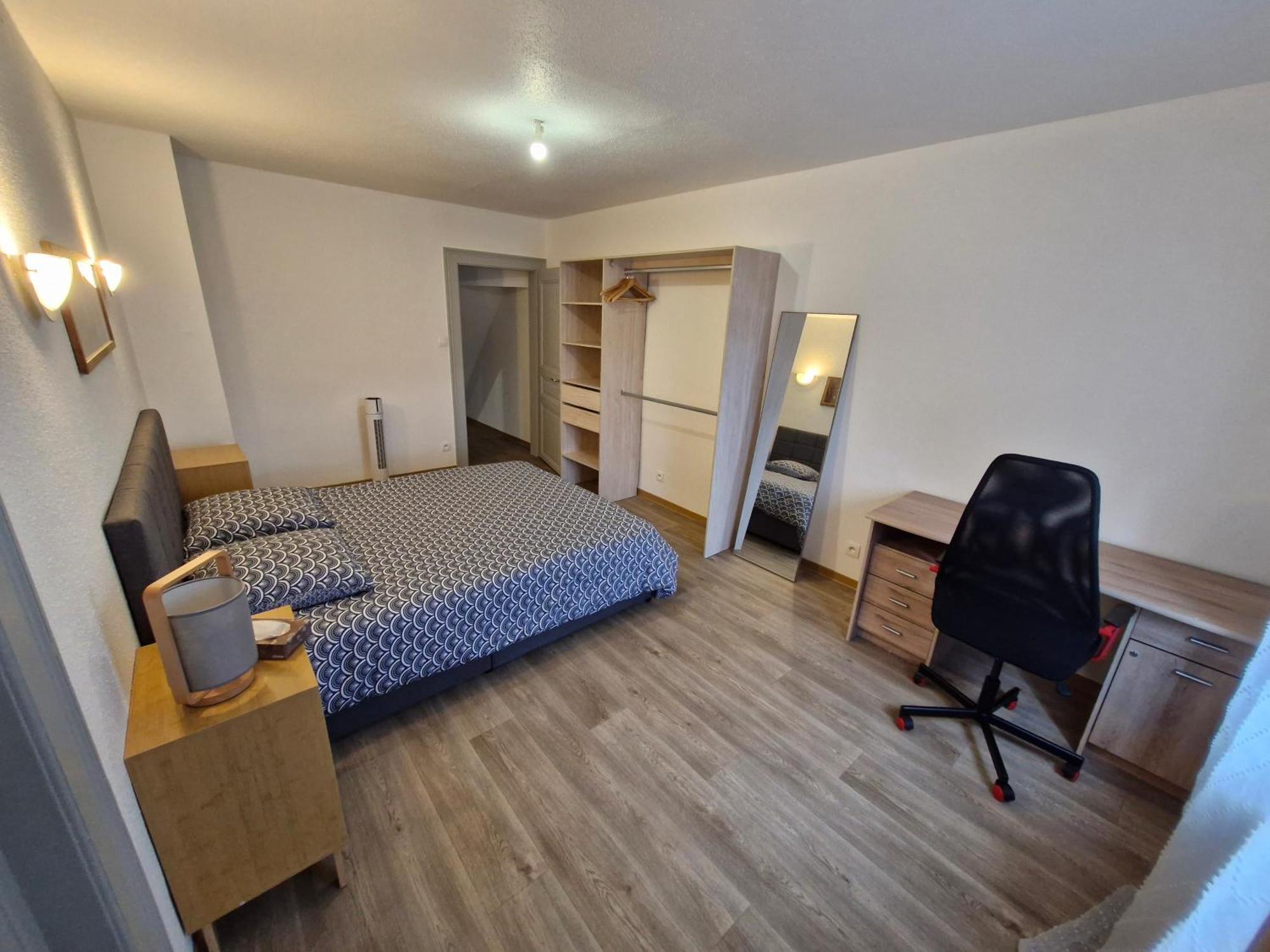 Nest Apartment *