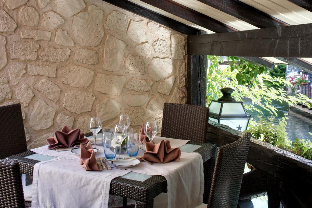 Hotel Restaurant Le Maréchal - Les Collectionneurs