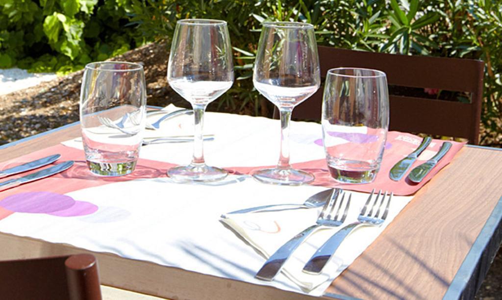Hotel Campanile - Parc Des Expositions 3*