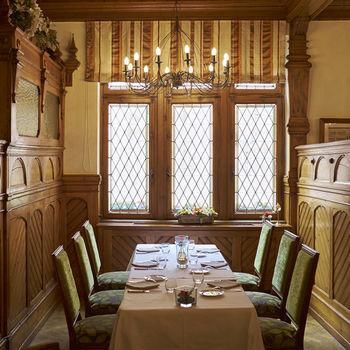 Relais & Chateaux La Maison Des Tetes Hotel