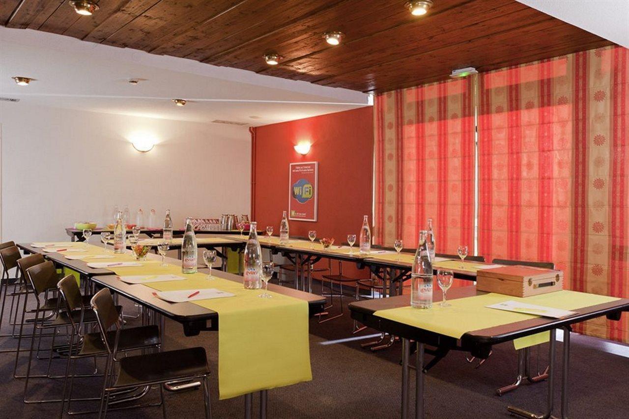 Hotel Ibis Styles Centre, Et Son De Plateau Repas