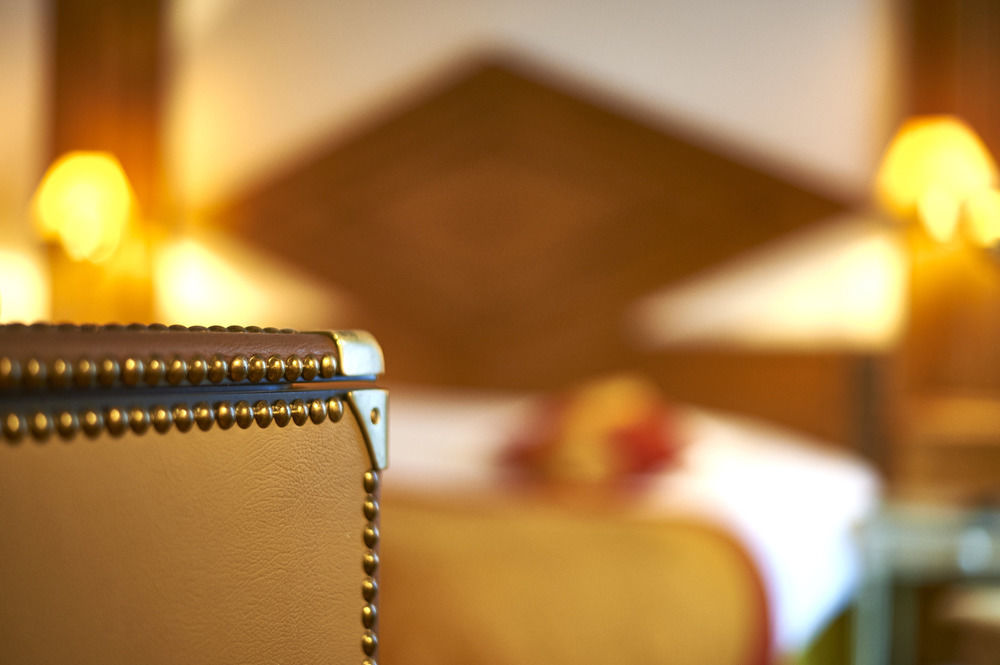 Hotel Relais & Chateaux La Maison Des Tetes 5*