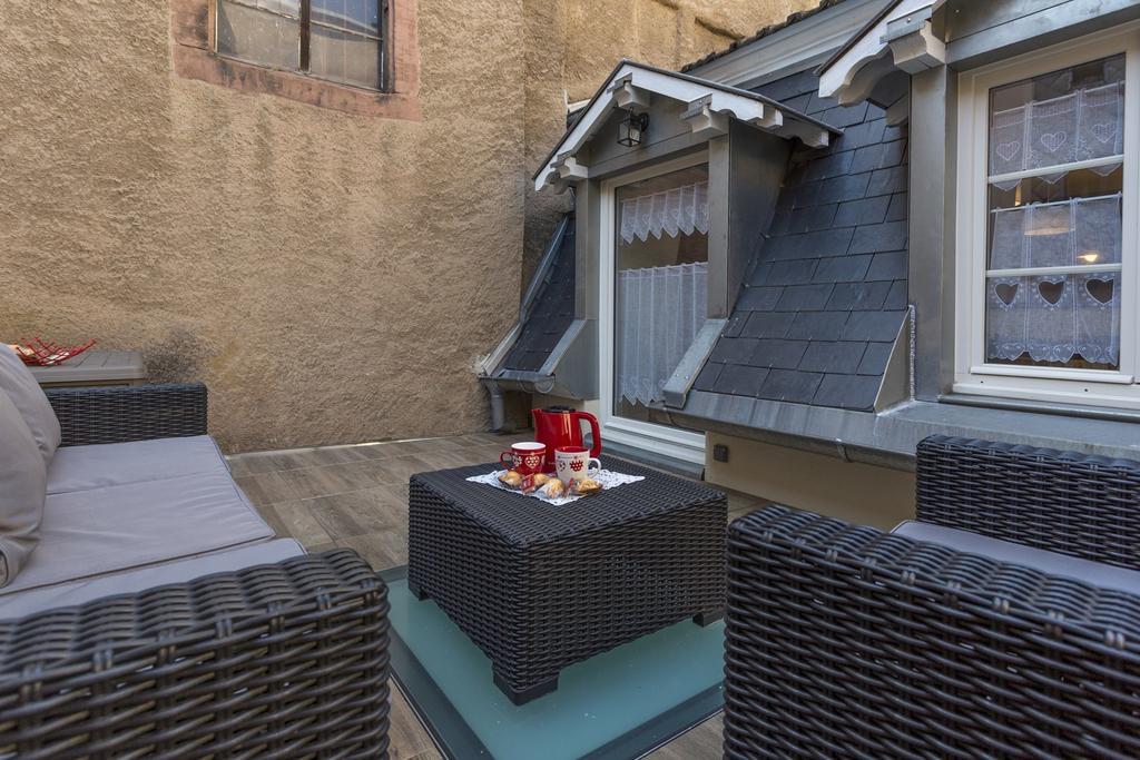 Avec Terrasse 