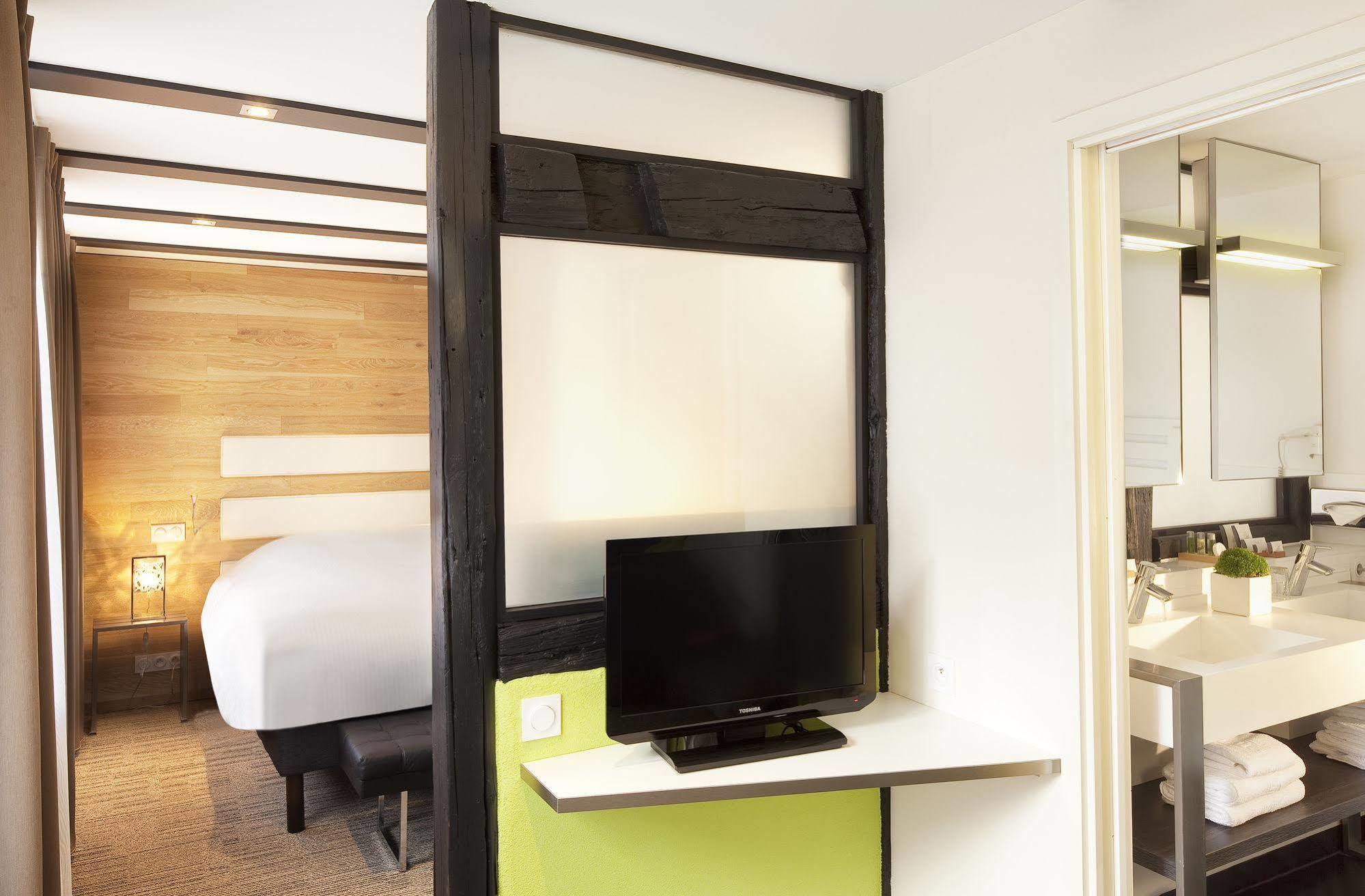 Le Colombier Hotel 4*