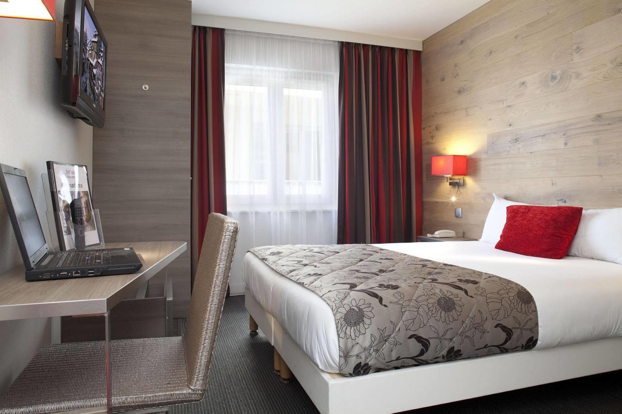 Turenne Hotel