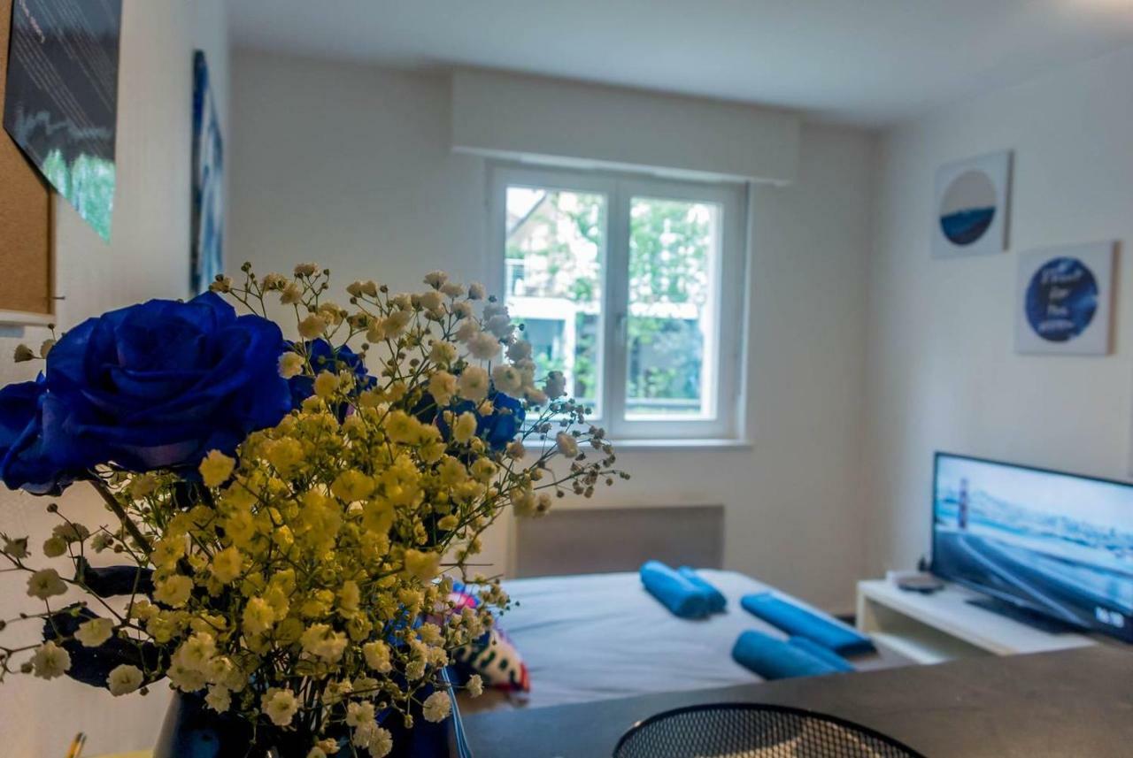 Travel Homes - The Bluefel, 2m Walk Little Venice Apartment *