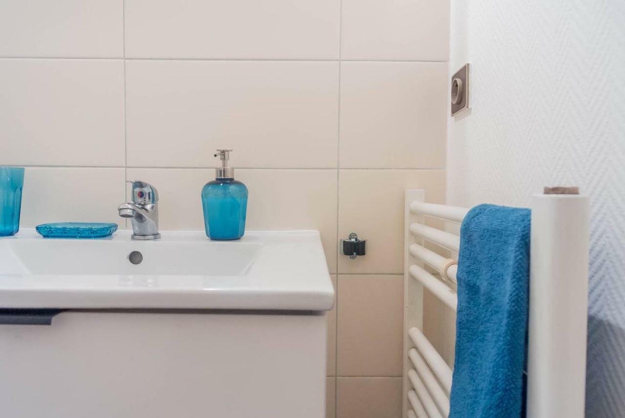 Travel Homes - The Bluefel, 2m Walk Little Venice Apartment *