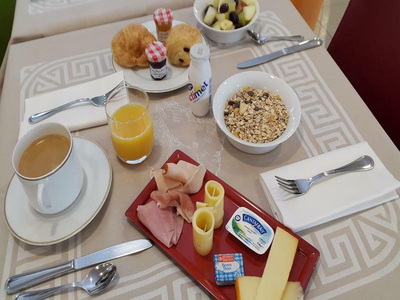 Liberte 4 Etoiles Hotel 4*