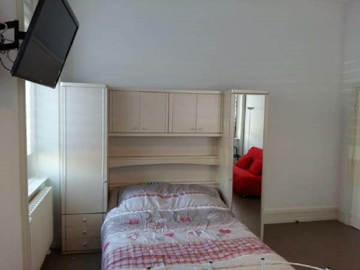 Studio De Charme Au Pied De La Gare Apartment *