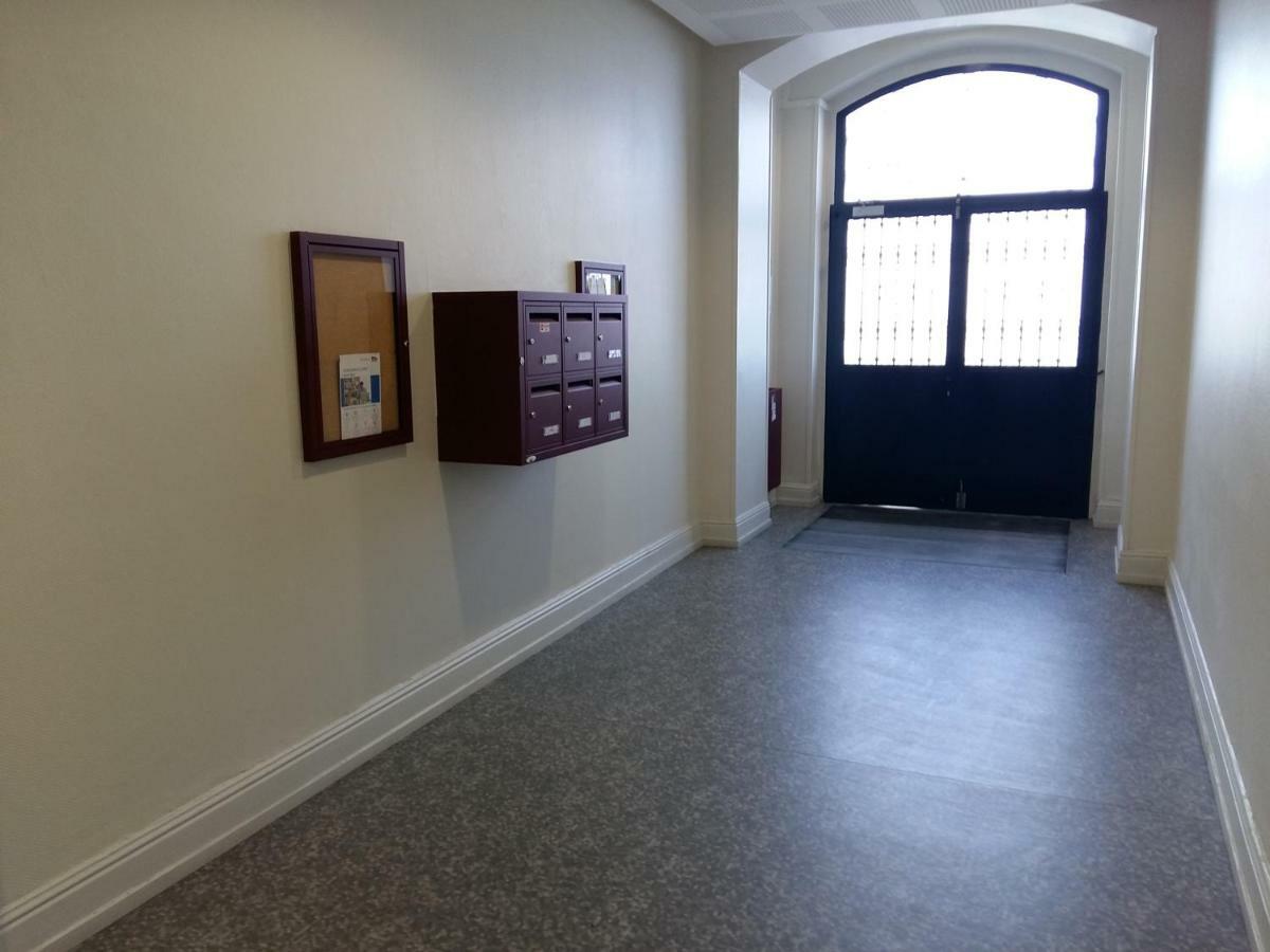 Apartment Studio De Charme Au Pied De La Gare *
