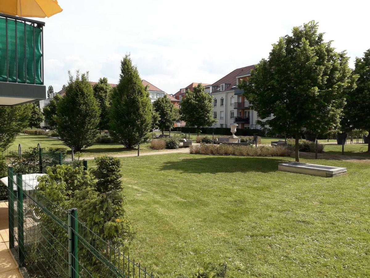 Le Parc Apartment