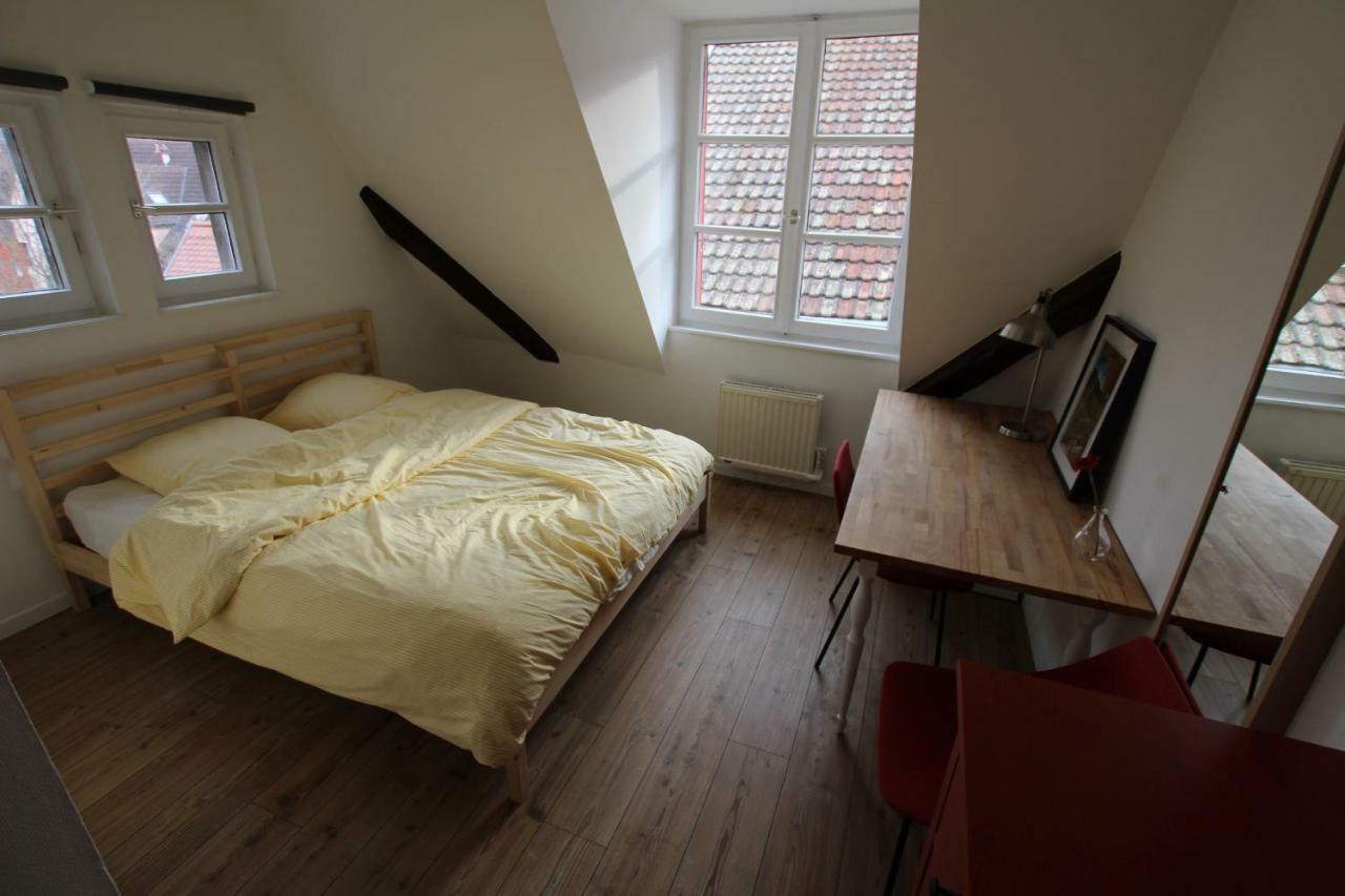 Center - Cosy Bed' N' Bredala Max Apartment *