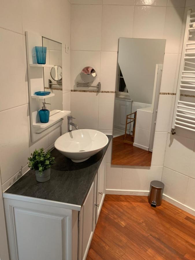 Historical Town Center Spacious Flat Apartment