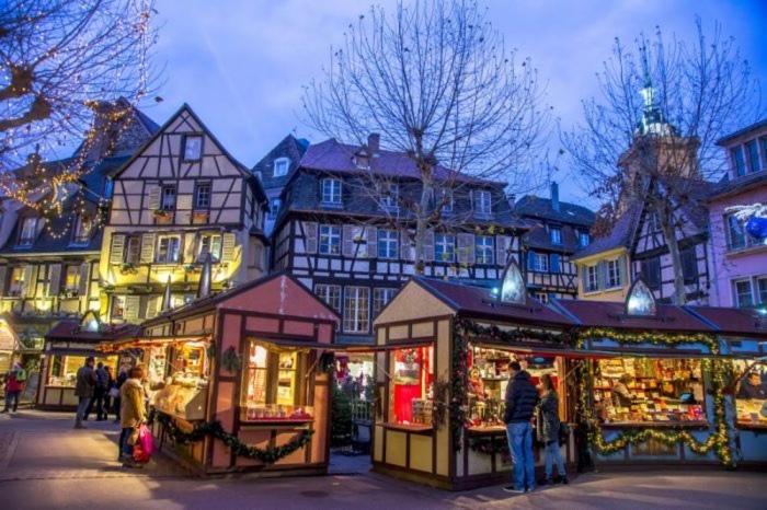 Mozart - Marche De Noel *