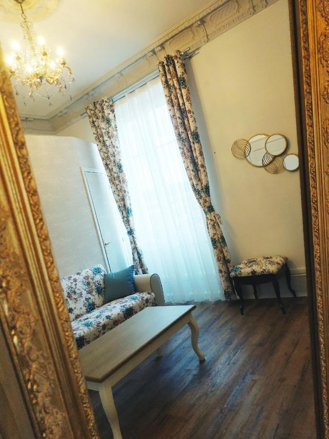 - Résidence *